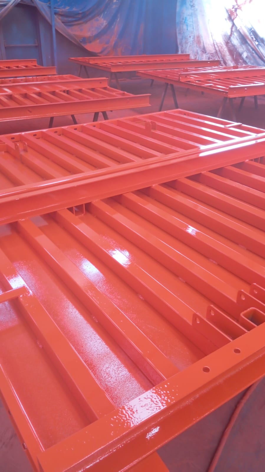 Parlak Turuncu Endüstriyel Çerçeve Boyası